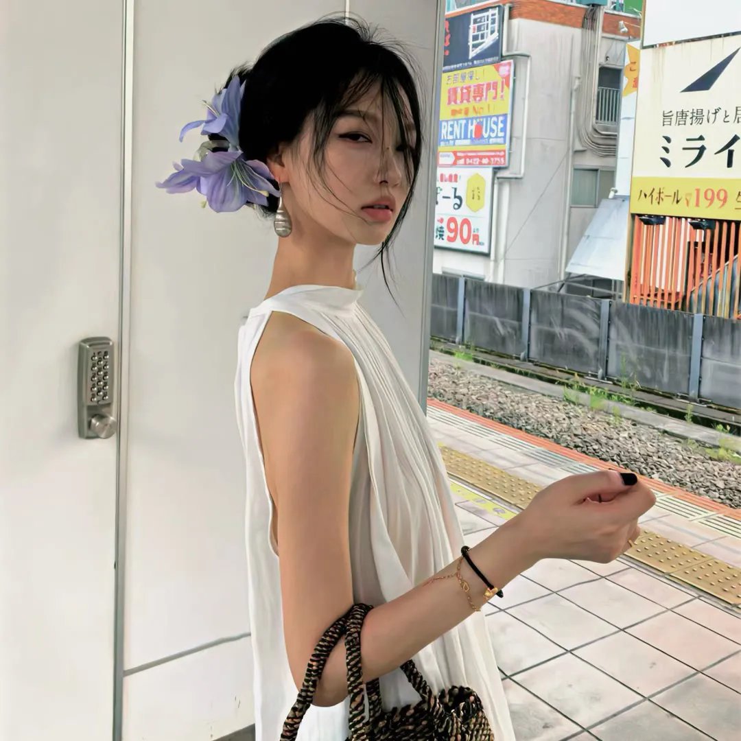 滚女揾老衬